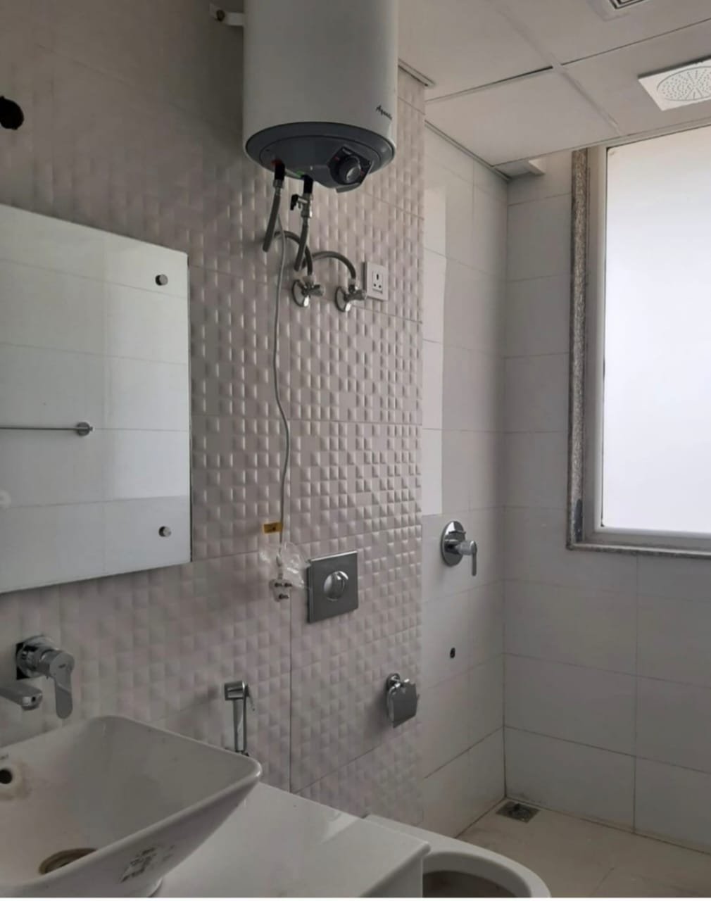 4BHK Krrish Provence Estate, Gwalpahari available for rent